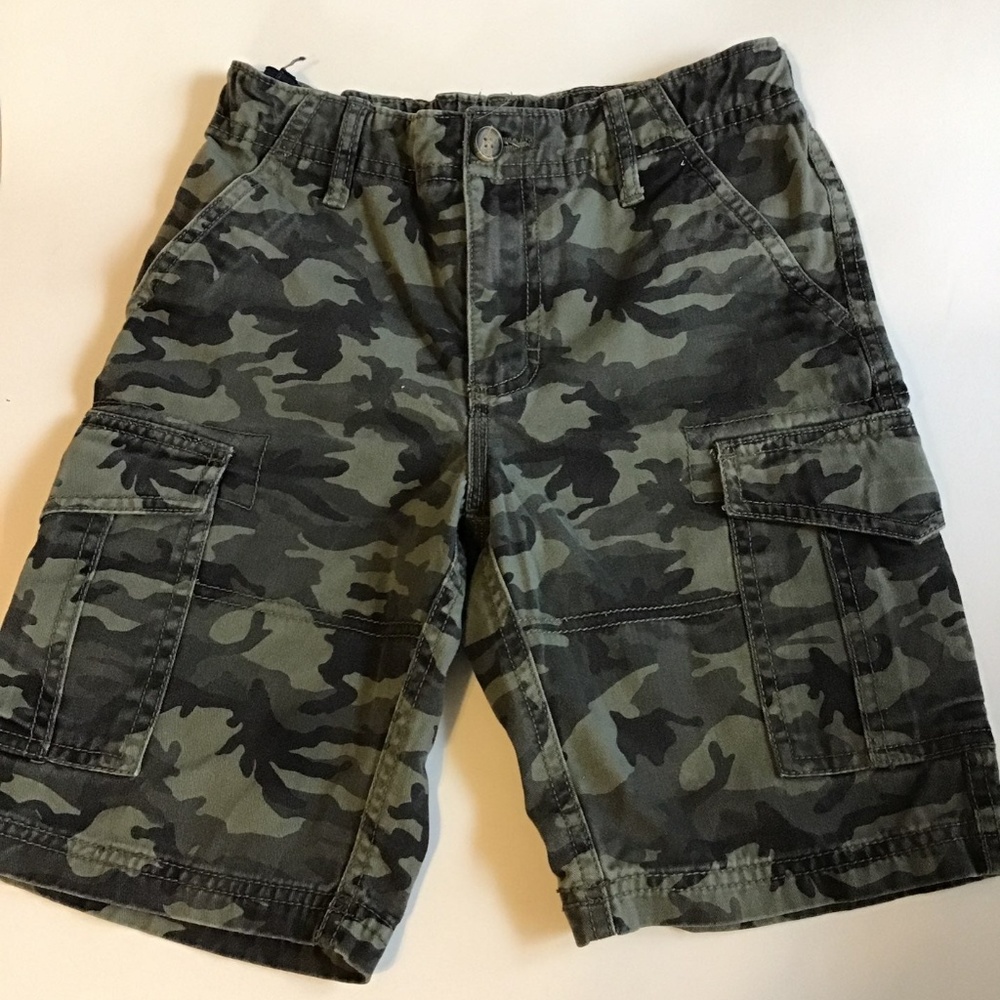 Route 66  kids Camo cargo Shorts size 10